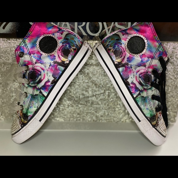 “Flower boom” , blinged converses - Picture 2 of 3